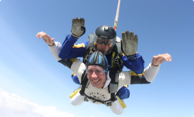 Simon Skydiving
